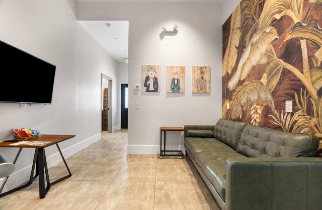 Resort Perks: 11 beds, monastery bunks, kitchen