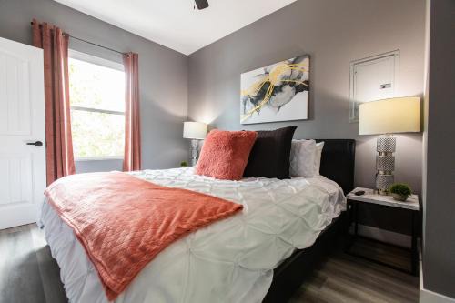 Restaurants-fast-wifi-ac-park-professionals