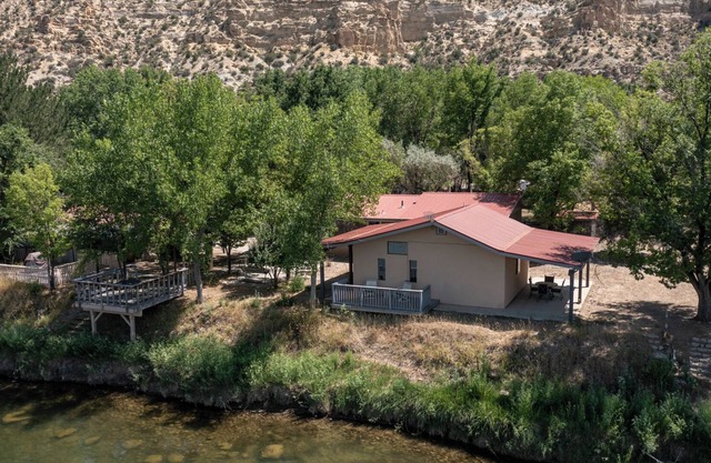 "River's Edge" Cabin Fly Fishing on the San Juan River near Quality Waters.