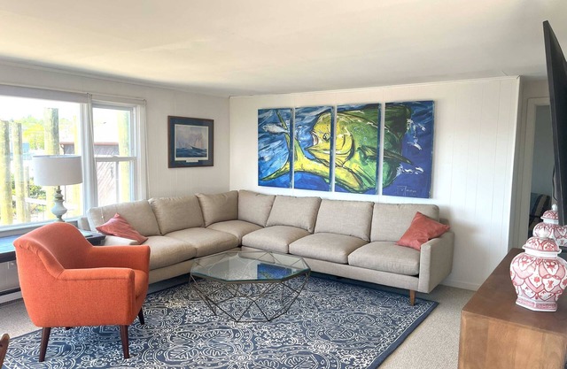 River's End Cottages - Captain's Quarters