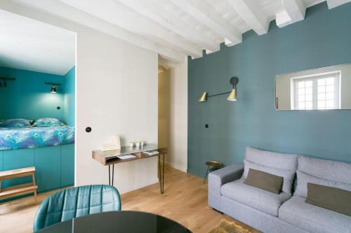 Romantic Brand New Suite in Central Paris, Bathroom, Kitchen