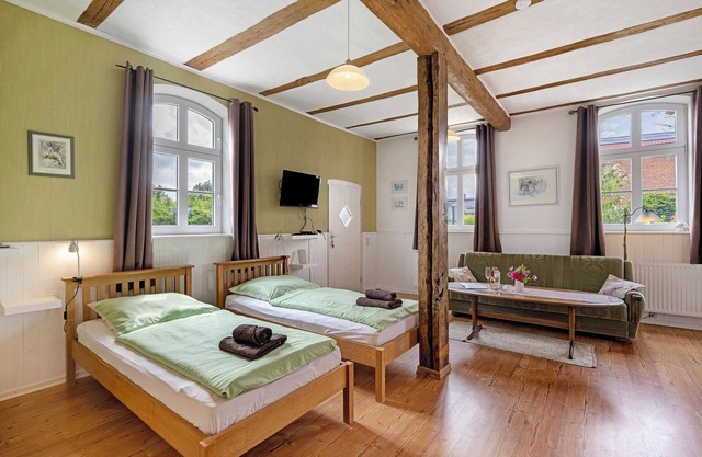 Room 'Grünes Zimmer' with Shared Garden and Wi-Fi