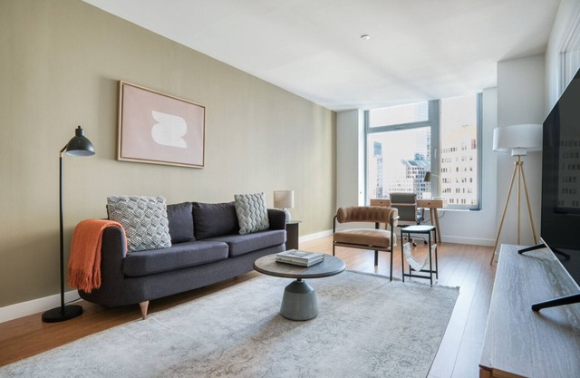 Roomy Downtown 1BR w/W/D & Gym, nr Greenway, by Blueground