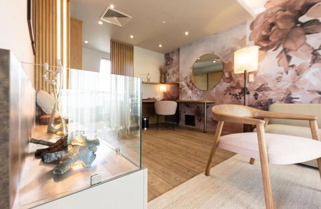 Rosensuite - ab 5 Nächte Inkl. Therme - Thermenhotel Vier Jahreszeiten