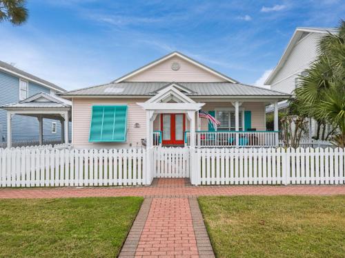 Royal Bahamian by Newman-Dailey