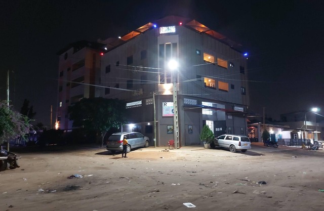 Royal Blue Guest House & Bar (Deluxe Twin Bed)