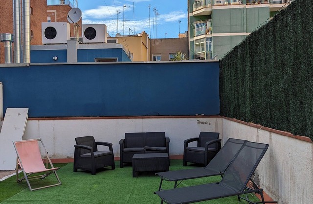 Ruhige und Grosse 4-zi-wohnung Nahe Camp Nou