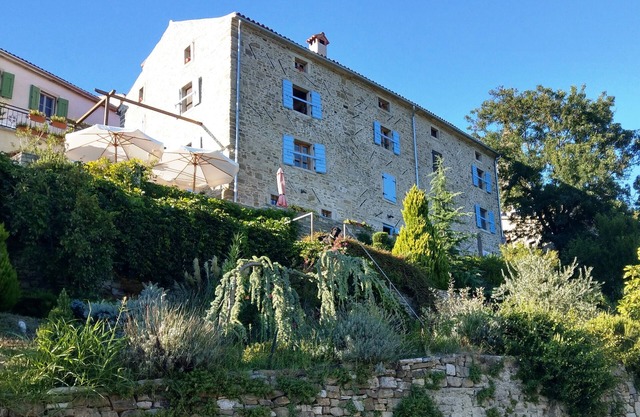 Ruin - Motovun DH, medieval stone house in truffle paradise