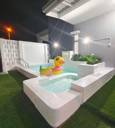 RUMAH ADAM Homestay Bukit Changgang Private Pool