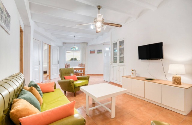 Rural House 'Casa Rural San Antón' with Mountain Views and Air Conditioning