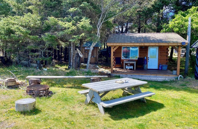 Rustic Ocean Front Tiny Cabin in the quiet farming town of Haida Gwaii