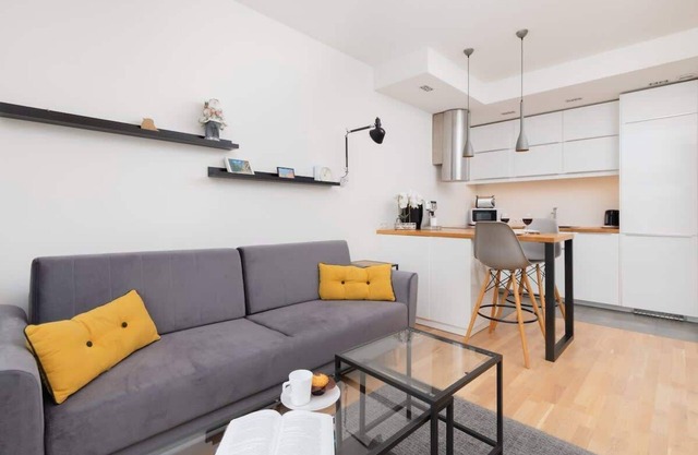 Rzeczypospolita 4B | Gdańsk | Spacious Apartment | Parking | Balcony