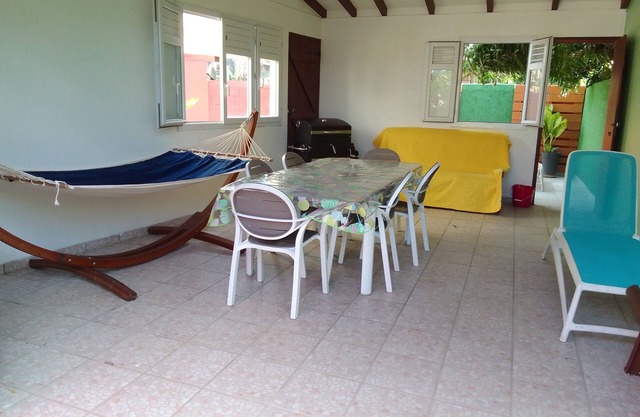 S M Sunbeach Paradise