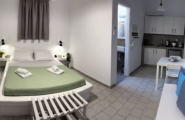 Sabbia Calda Studio 100 meters from black Beach