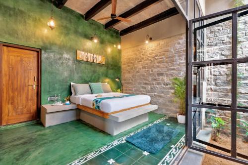 SaffronStays Madhugiri Castle - 3 bedroom & pet friendly