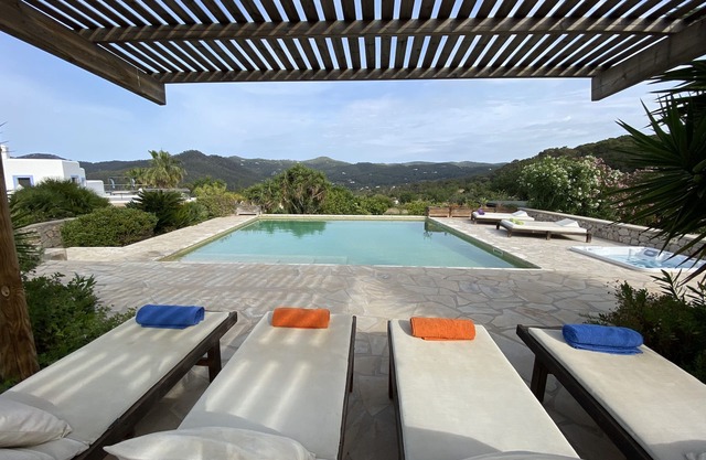 Sant Joan De Labritja: House/Villa - SANT JOAN DE LABRITJA