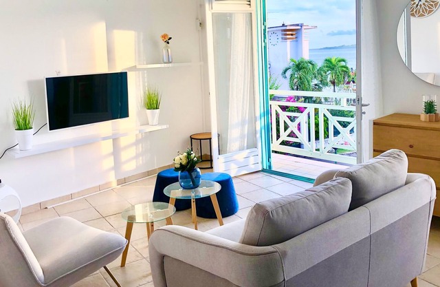 Sea view and close to all amenities