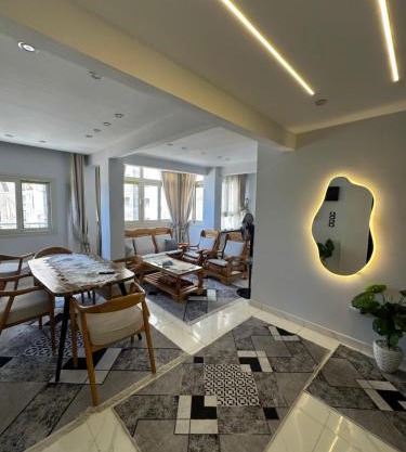 Sea view in front of Hilton 2