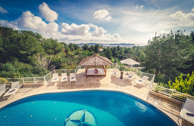 Sea-view Villa Top Location at Km4 5 min. to Bossa & Ibiza town