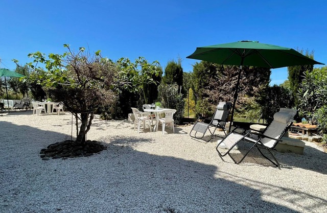 Seahorse Cozy apartment a few steps from the sea, with patio.