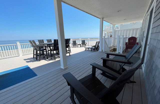 Seal Lovers delight 4-bedroom house with AC and WiFi in Marshfield