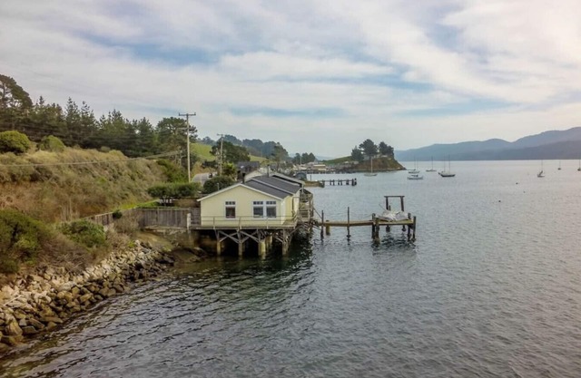 Seamist Studio | Cozy Coastal Getaway w/Bay Views