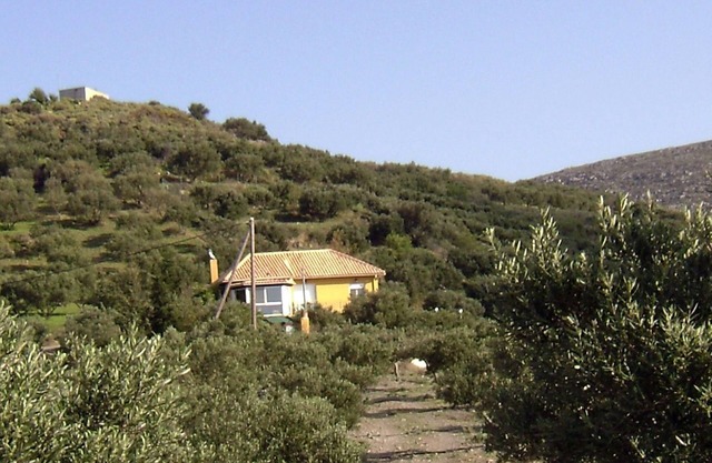 Secluded villa with private pool , panoramic views