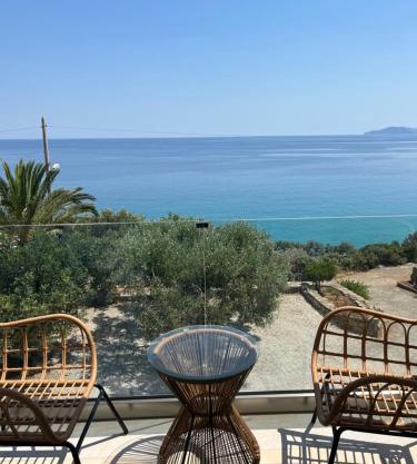 Serenity garden with sea view