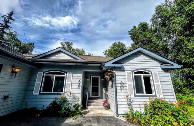 Set & Drift~Hatcher Pass, Pets Allowed, Peaceful