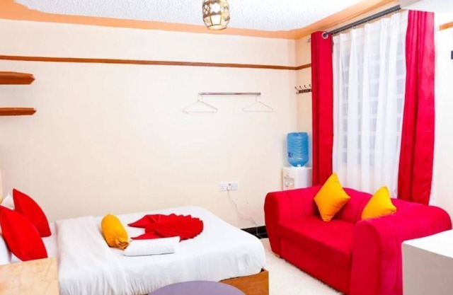 Shalom Apartments Naivasha - Studio Apartment with king bed - 14n