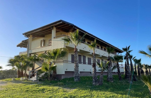 SIKAN home By the sea