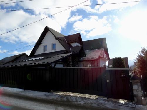 Skalny Domek u Dubiny