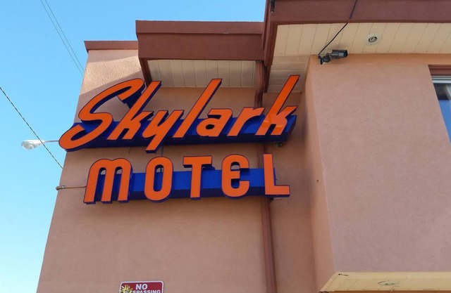 Skylark Motel