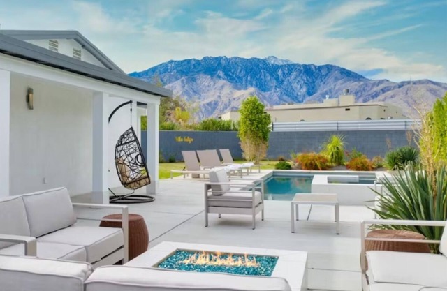 Snowbird-friendly luxury home with chef's kitchen, pool, hot tub, & central AC