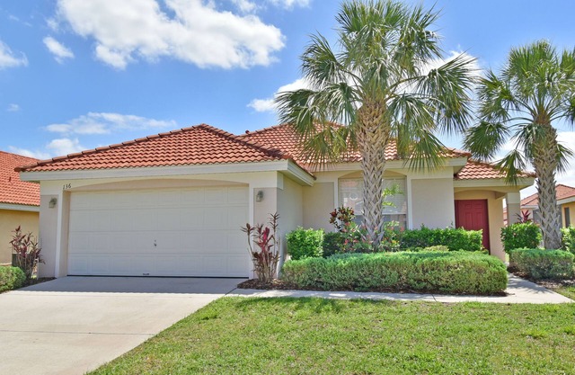 SOLANA - BEAUTIFUL 4 BEDROOM POOL HOME, WITH SPA AND GAME ROOM, CLOSE TO DISNEY