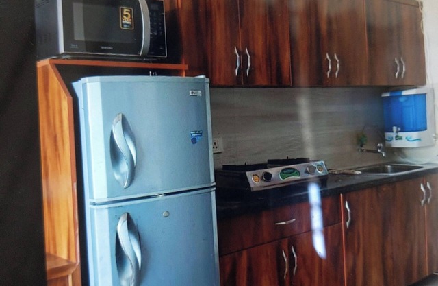 Soothing apartment with AC in Greater Noida, apartment with all luxury amenities