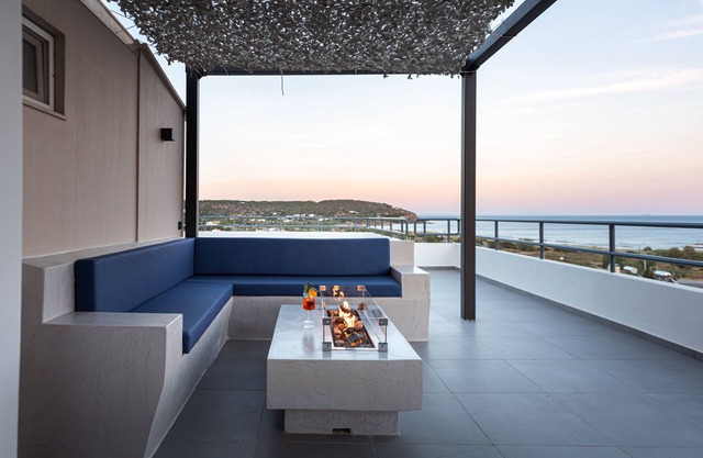 Sounio Panoramic Loft