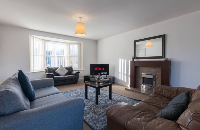 Spacious 6 bed House - Perfect for Families