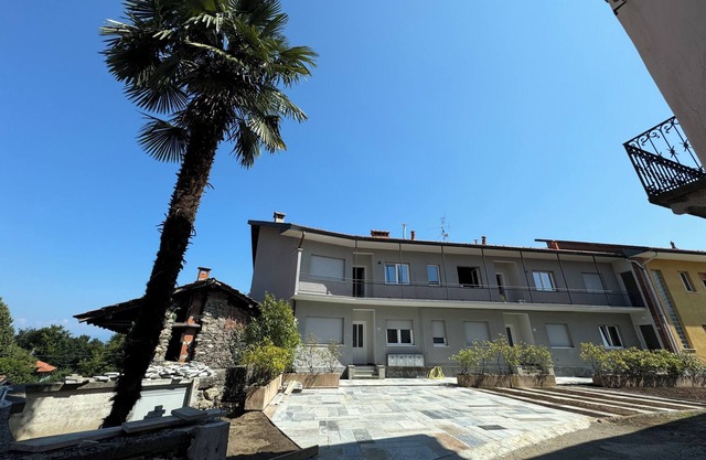 Spacious and bright apartment with parking space and high-speed wi-fi