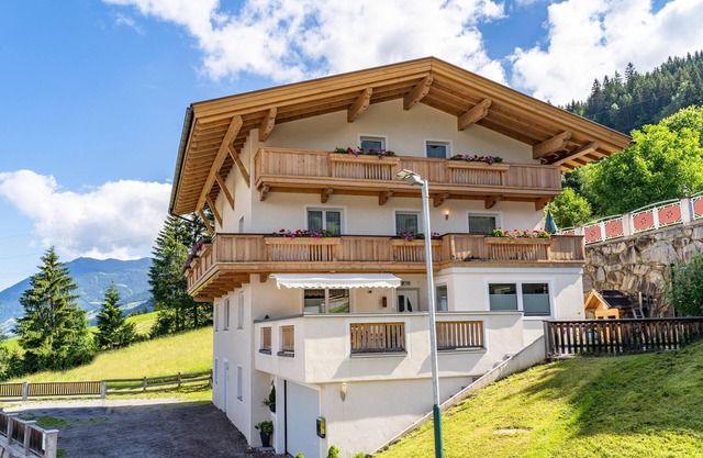 Spacious apartment with 2 balconies and views