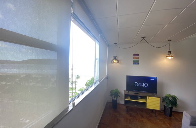 Spacious apartment in a great location. Beach view.