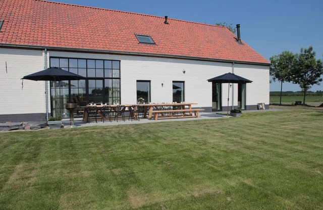 Spacious Countryside Villa