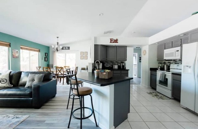 Spacious & cozy: your base for outdoor thrills