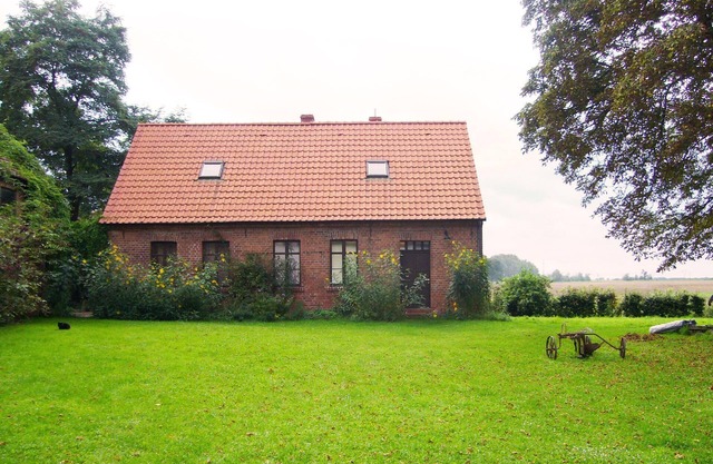Spacious holiday home on a four-sided courtyard