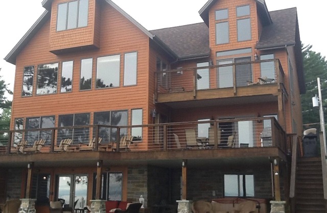 Spacious Home: Great For Family Vacation!