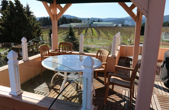 Spacious home with deck overlooking Willamette Valley., outdoor BBQ and koi pond