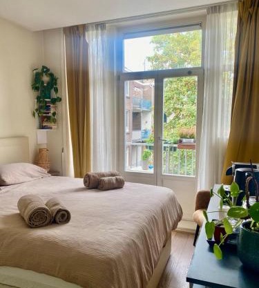 Spacious Room with private king bathroom