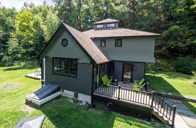 Spacious & Serene Berkshires Retreat In The Woods