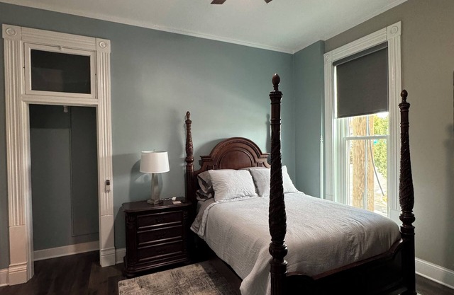 Stadium Stay #3, Walk to Lucas oil Stadium and convention center, free parking.