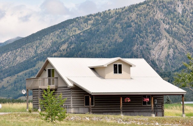 Star Valley Lodge - Welcome to Yellowstone 1890